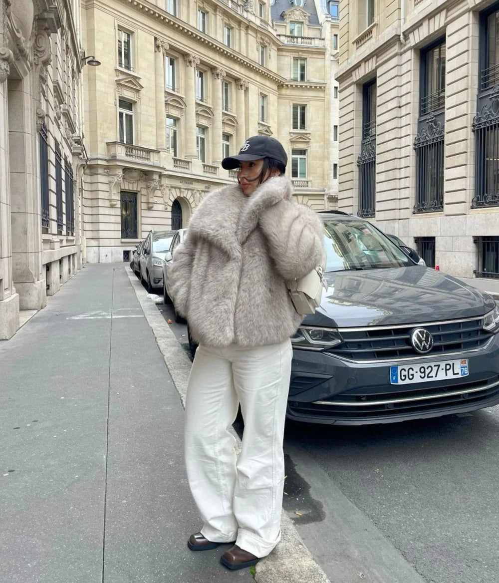 CLEO | Faux fur jas van hét moment