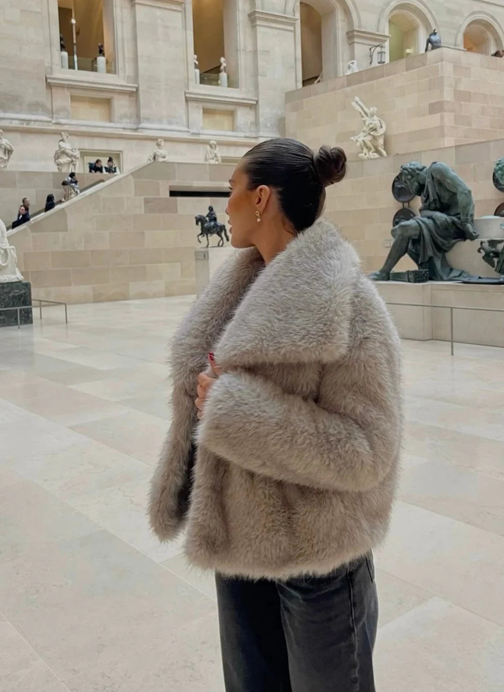 CLEO | Faux fur jas van hét moment