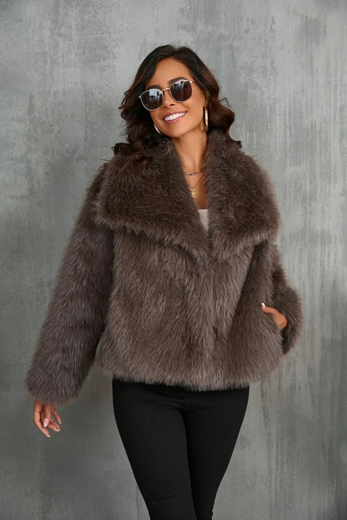 CLEO | Faux fur jas van hét moment