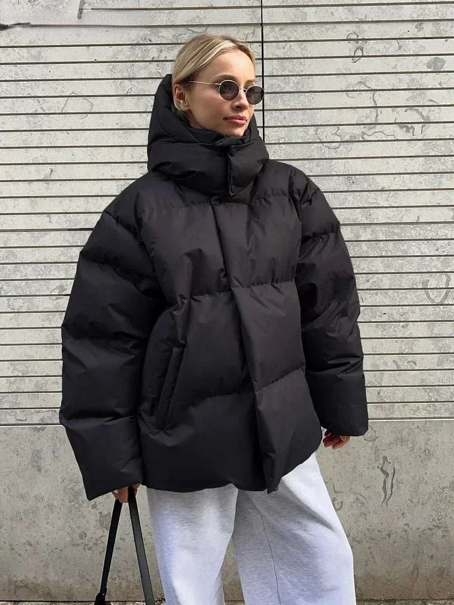 NOA | Trendy winterjas om 'in te verdwijnen'