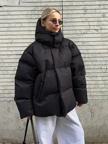 NOA | Trendy winterjas om 'in te verdwijnen'