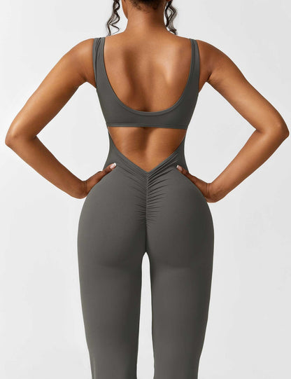 MAVY Jumpsuit | Show your Curves